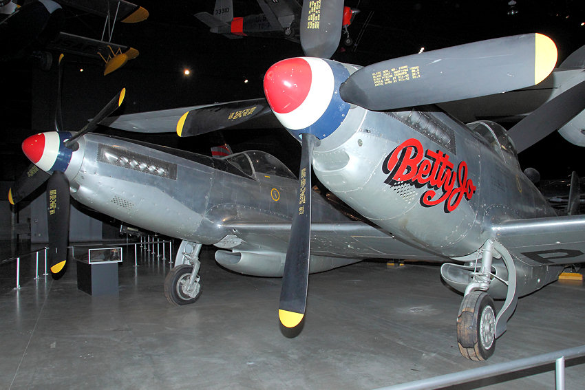F-82B Twin Mustang
