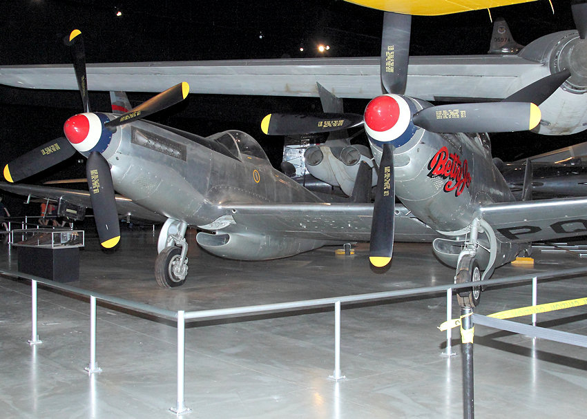 F-82 Twin Mustang
