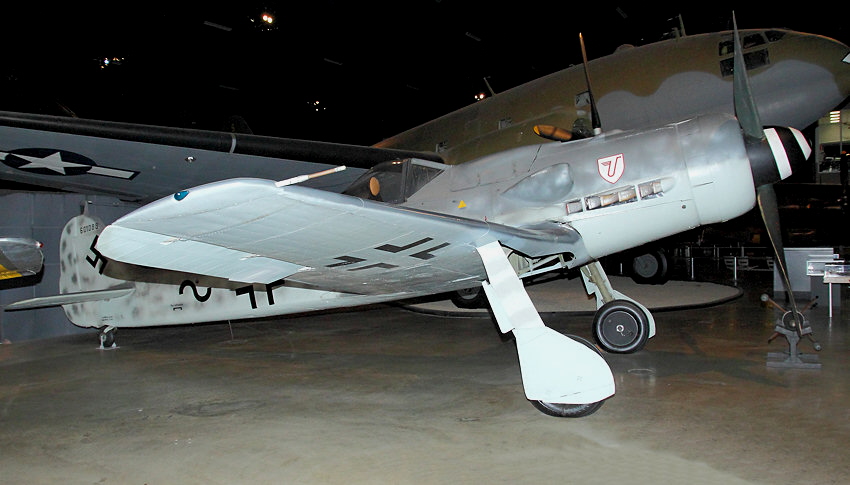 Focke-Wulf Fw 190 D-9 Langnase - Jagdflugzeug