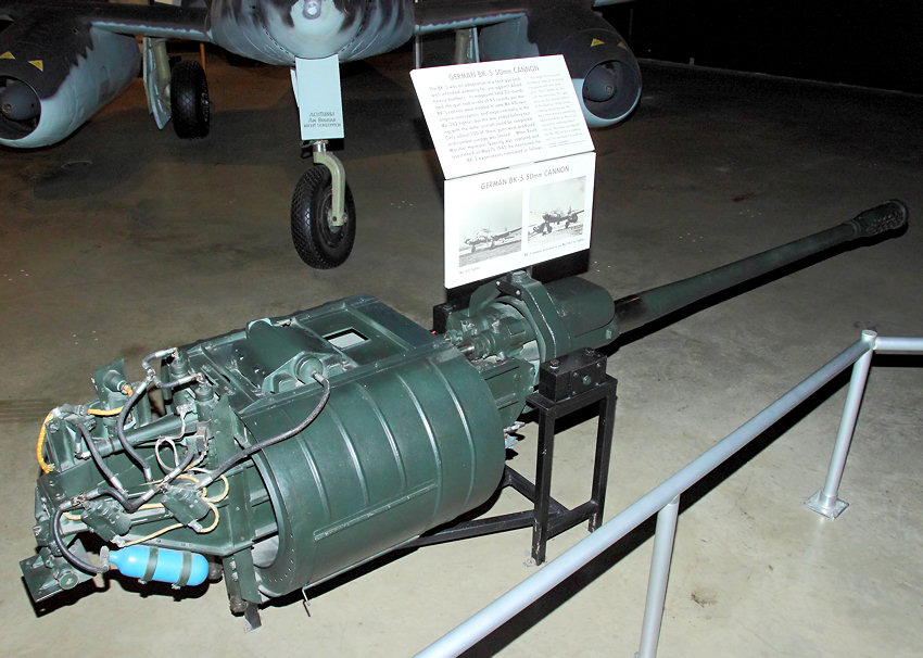 Messerschmitt Me 262A Schwalbe: Das erste serienmäßig einsatzfähige Militärflugzeug mit Strahltriebwerken