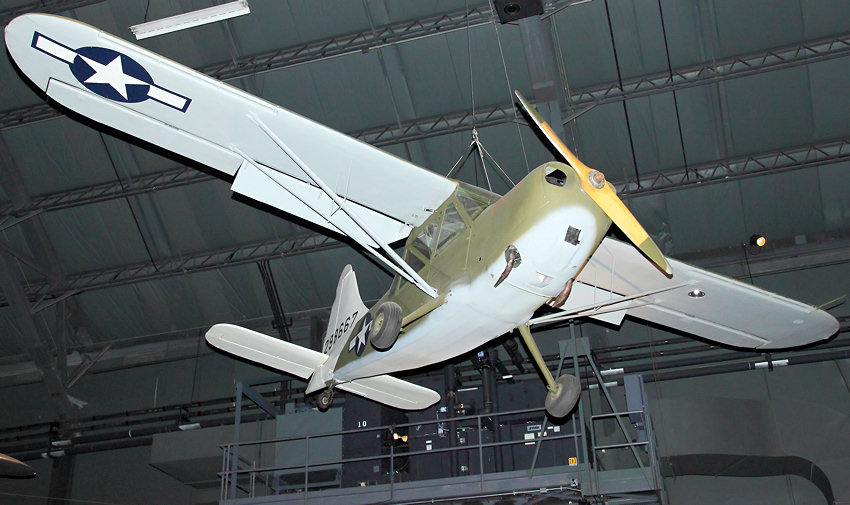Stinson L-5 Sentinel: leichtes Verbindungsflugzeug der US-Streitkräfte im Zweiten Weltkrieg