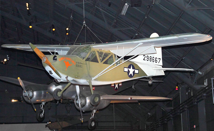 Stinson L-5 Sentinel: leichtes Verbindungs- und Aufklärungsflugzeug der US-Streitkräfte von 1942 bis 1945