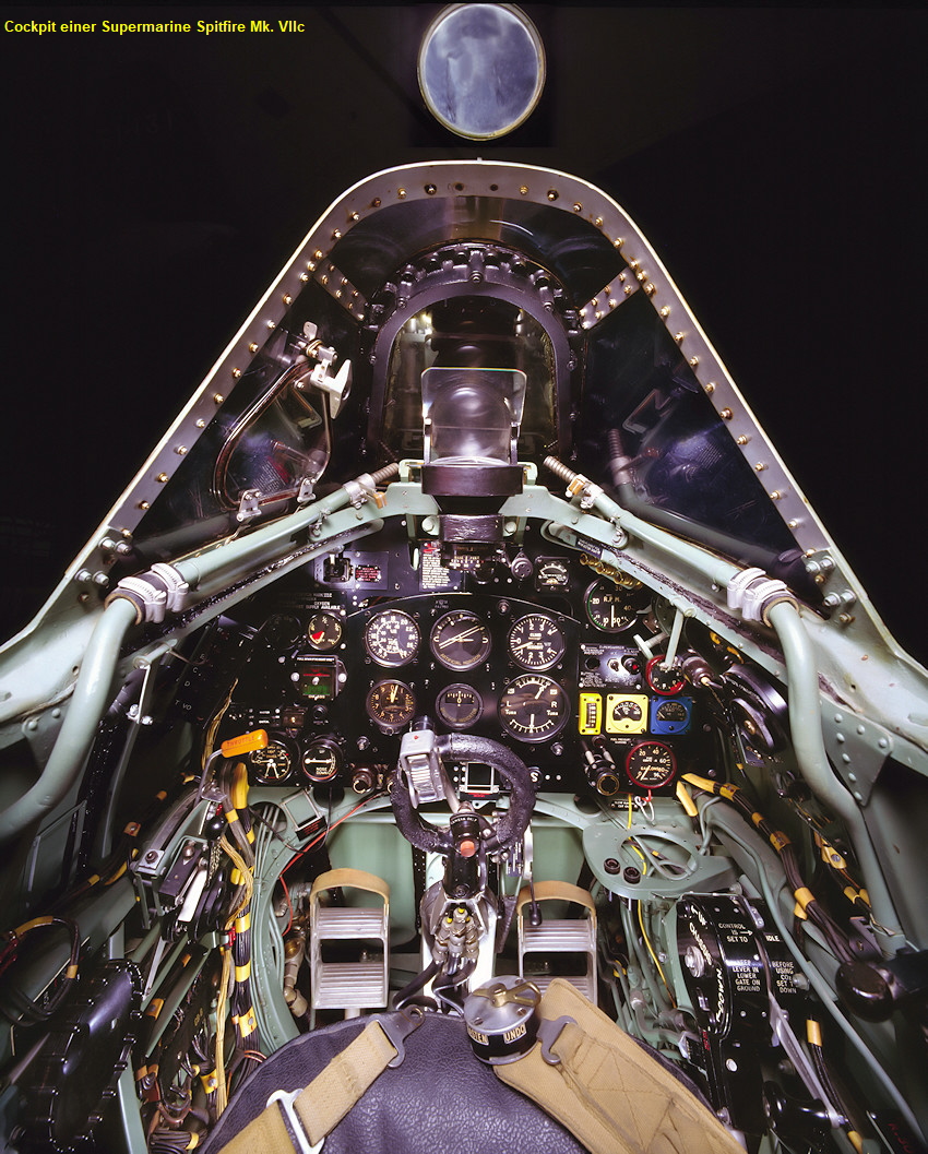 Supermarine Spitfire Mk. VIIc - Cockpit