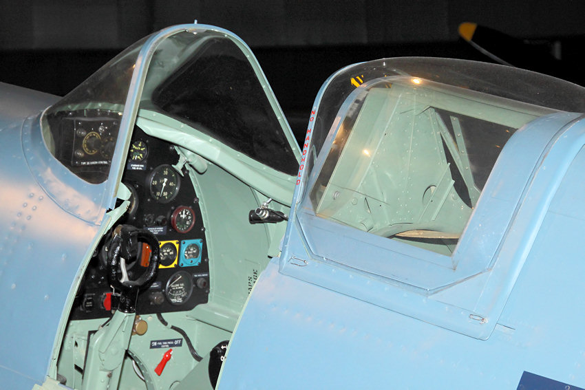 Cockpit des Fotoaufklärer Supermarine Spitfire PR XI