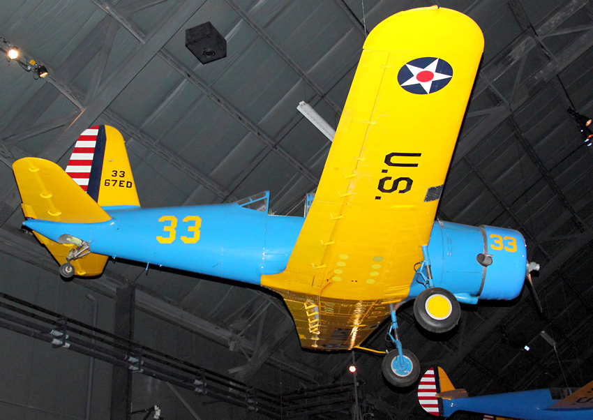 Vultee BT-13B Valiant: amerikanisches Schulflugzeug im Zweiten Weltkrieg