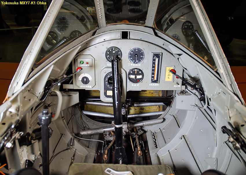 Cockpit der Yokosuka MXY7-K1 Ohka