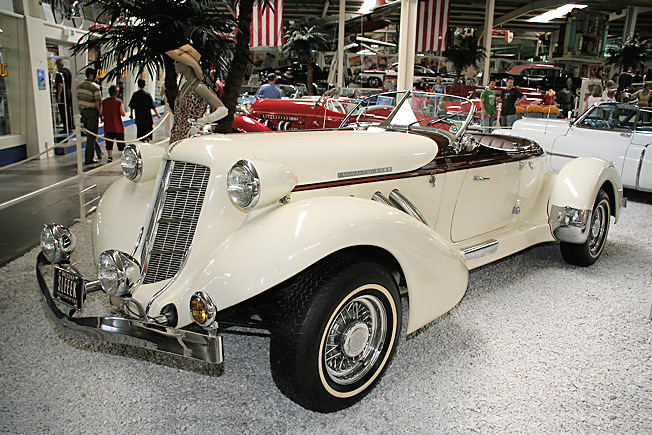 Auburn Cabrio