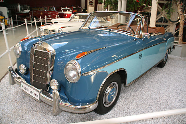 Mercedes-Benz 220S Cabrio