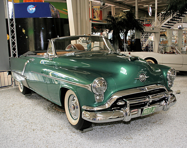 Oldsmobile Ninety Eight