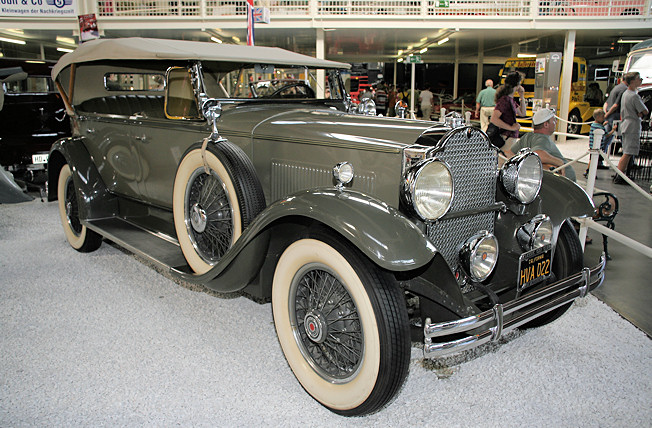 Packard Eight