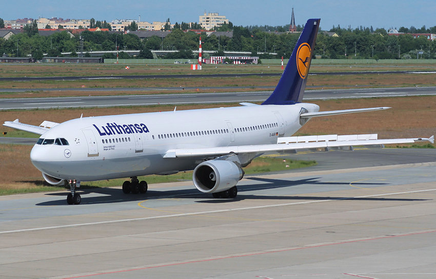 Airbus A300-600: hier kamen erstmals kerosinsparende "Wingtip" an den Enden der Tragflächen zum Einsatz