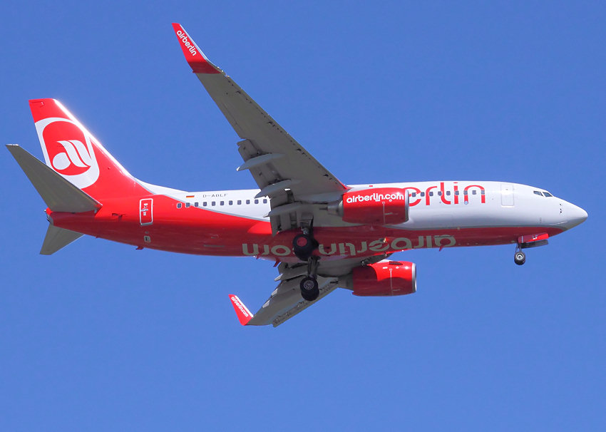Boeing 737-700: Passagierflugzeug, das seit 2003 meist mit großen Winglets ausgerüstet ausgerüstet ist