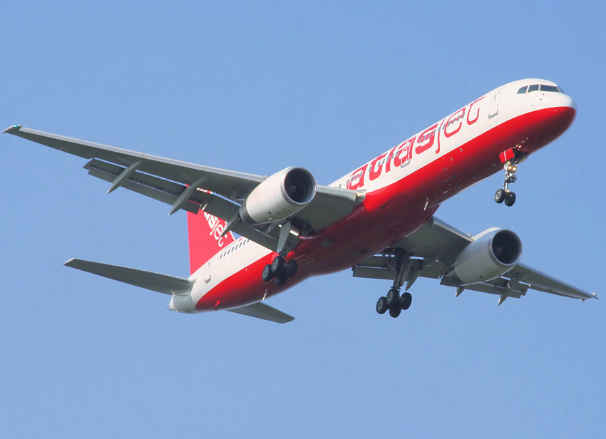 Boeing 757-200: zweistrahliges Verkehrsflugzeug für mittlere Strecken