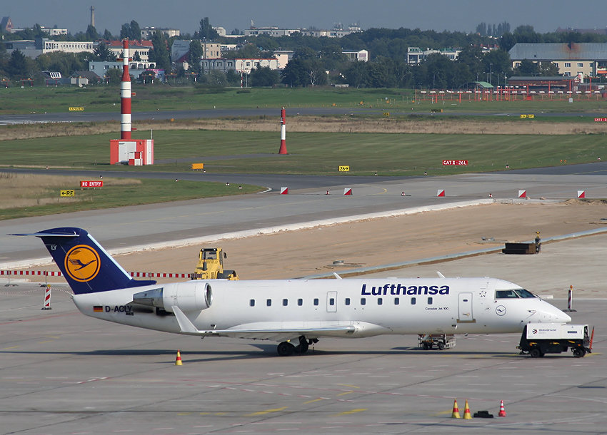 Canadair Jet CRJ 100: Der Erstflug des Regionaljets CRJ 100 war 1991
