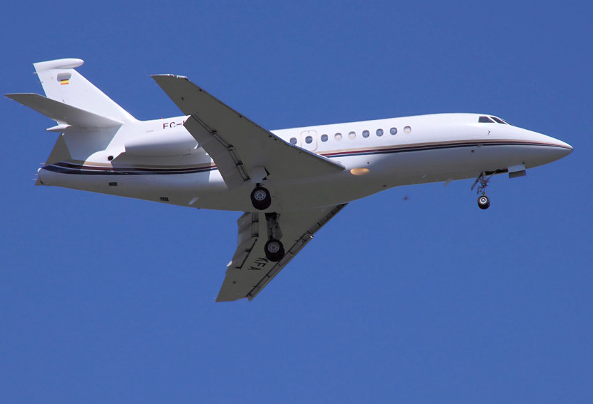 Dassault Falcon 900 B: dreistrahliges Geschäftsreiseflugzeug aus der Falcon-Baureihe von Dassault Aviation
