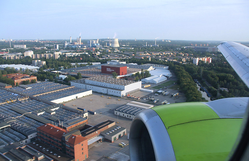 Anflug auf Tegel mit einem Airbus A319
