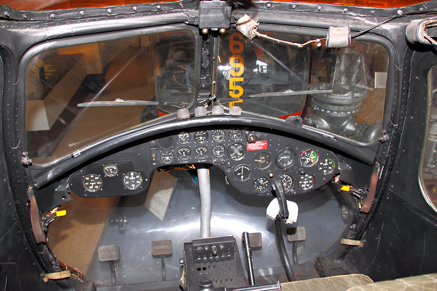Bristol 171 Sycamore HR.52: Cockpit