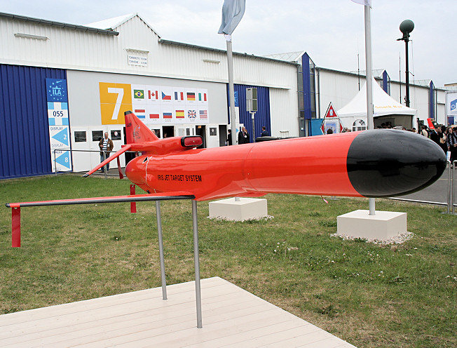 Iris Jet - EADS 3SIGMA - Zieldrohne