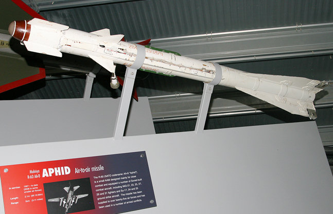 Molniya R-60 AA-8 - Aphid