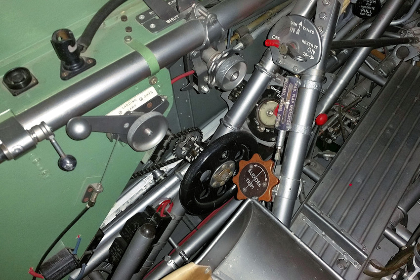 Hawker Hurricane - Cockpit links Detail