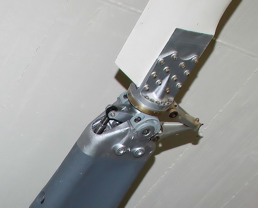 Bölkow BO 46 V1: Deutscher Versuchshubschrauber mit Schwenkrotorblatt von 1964