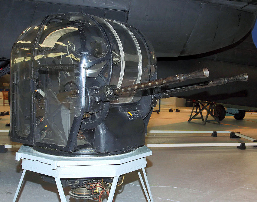 Avro Lincoln - Kanone