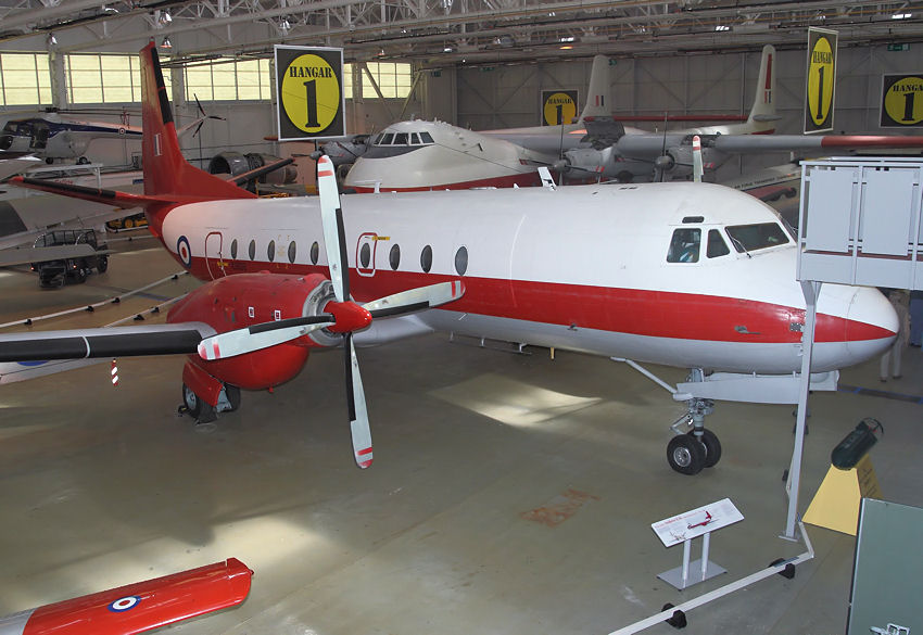 Hawker Siddely Andover C.1: zum Radarflugzeug der Royal Air Force umgebautes Passagierflugzeug