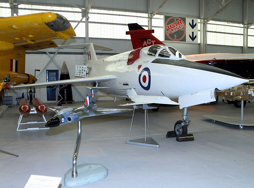 Saunders Roe SR.53: Das Experimentalflugzeug hatte zusätzliches Raketentriebwerk, um Höhe zu gewinnen