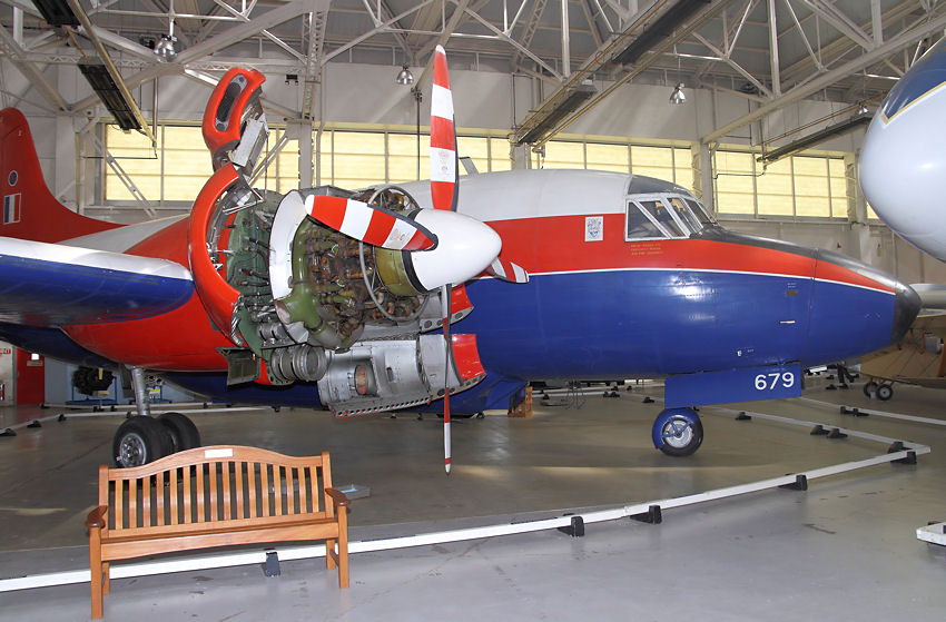 Vickers Varsity T.1: militärische Version des Verkehrsflugzeuges Vickers Viking