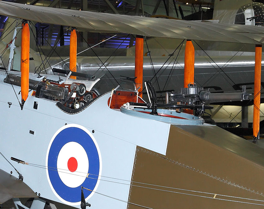 Airco DH 9 - Waffen