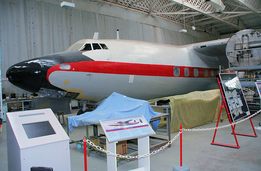 Airspeed AS.57 Ambassador: 2-motoriges Verkehrsflugzeug von 1950 für Kurzstrecken
