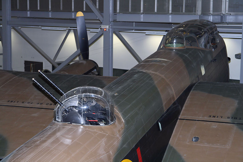 Avro  Lancaster: Der bekannteste schwerer Bomber der Briten im Zweiten Weltkrieg (GB)