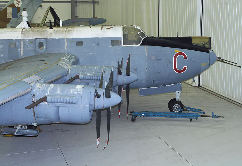 Avro Shackleton MR.3: Das Flugzeug ist ein 4-motoriger Seeaufklärer von 1951 bis 1990