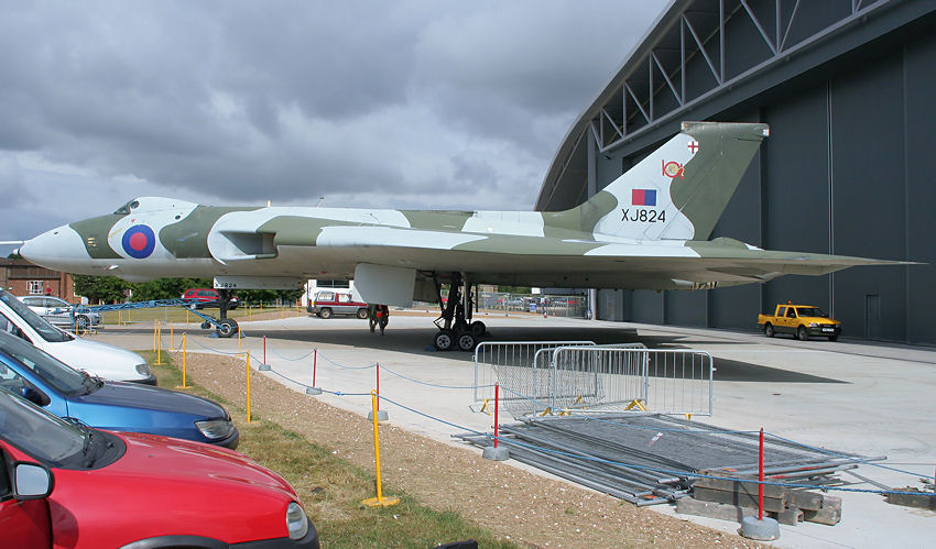 Avro Vulcan B-2: schwerer britischer Langstrecken-Düsenbomber von 1960 bis 1984