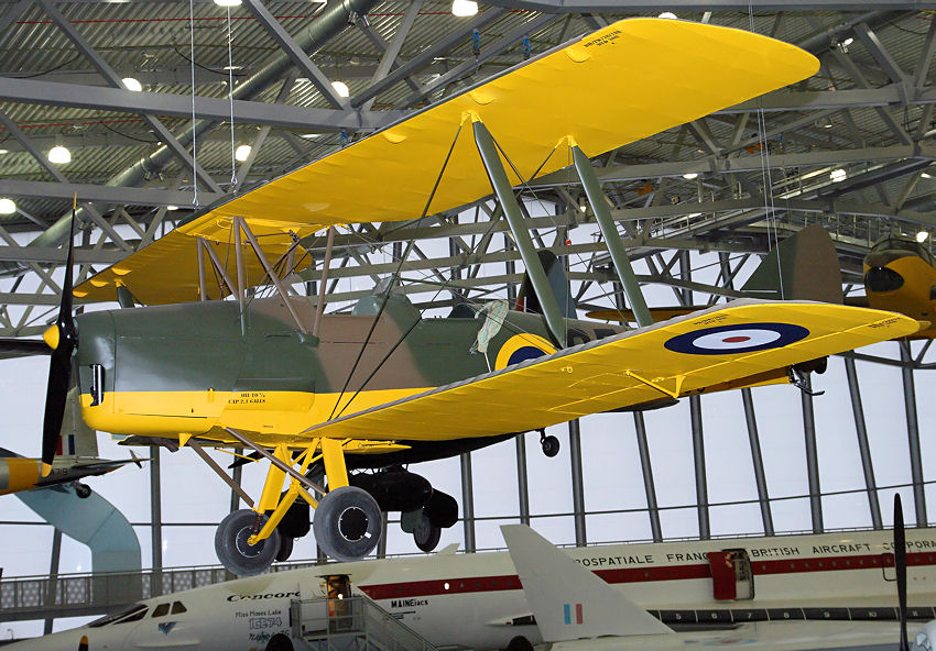 De Havilland D.H. 82 Tiger Moth: Doppeldecker von 1931 als Trainingsflugzeug der Royal Air Force (RAF)