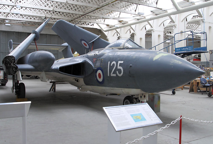 D.H. 110 Sea Vixen: 2-strahliger Allwetter-Marinejäger in den 1950er + 1960er Jahren