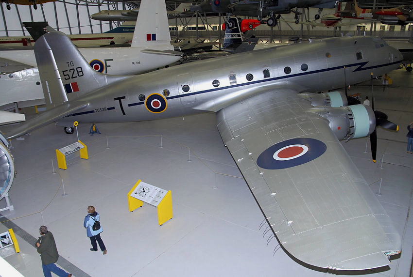 Handley Page Hastings C1A: schwerer britischer Fracht- und Truppentransporter von 1946