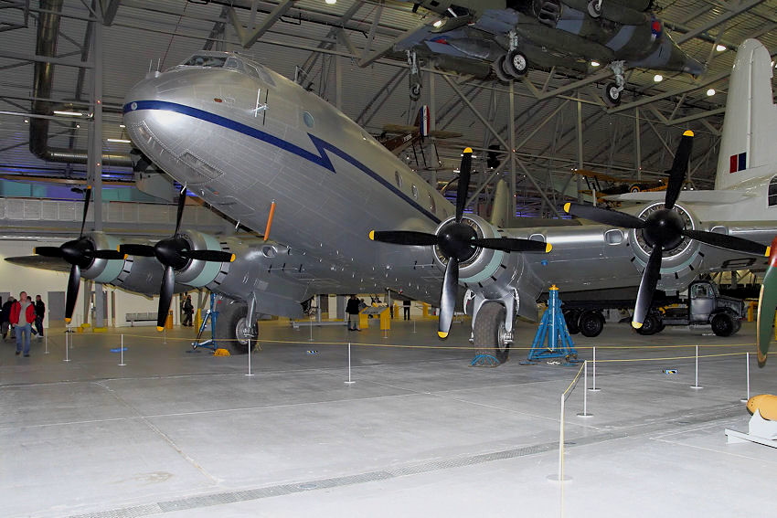 Handley Page Hastings C1A: schwerer britischer Fracht- und Truppentransporter von 1946