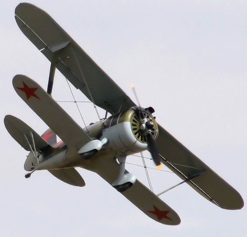 Polikarpow I-15Bis: einsitziges Doppeldecker-Jagdflugzeug der ersten Hälfte der 1930er Jahre