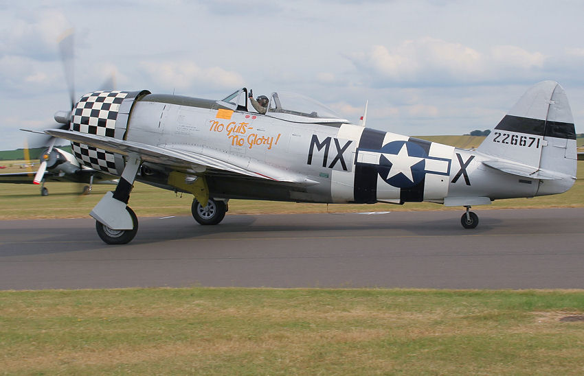 Republic P-47 - Startbahn