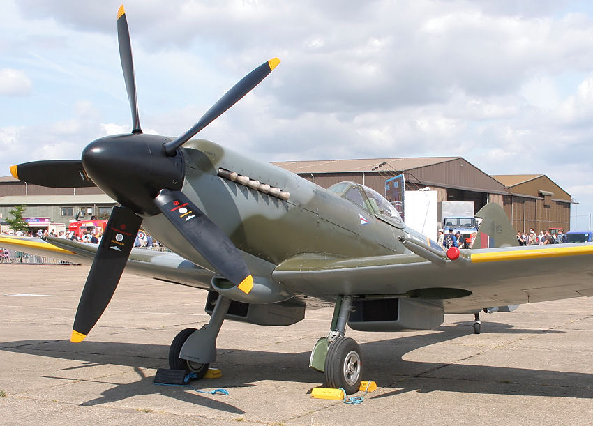 Spitfire Mk.XVIII - Bugansicht