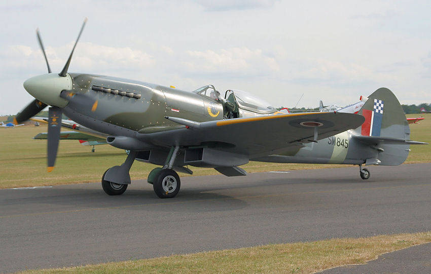Spitfire XVIII - Startbahn