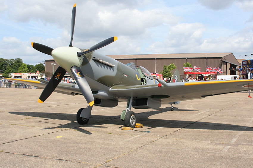 Supermarine Spitfire Mk. XVIII: Diese Version hat zusätzliche Treibstoffkapazität und stärkere Tragflächen