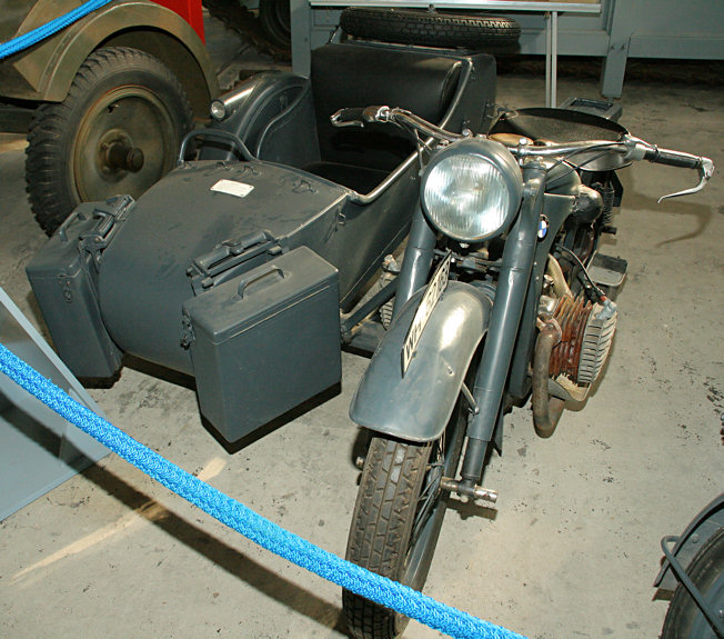 BMW R-12