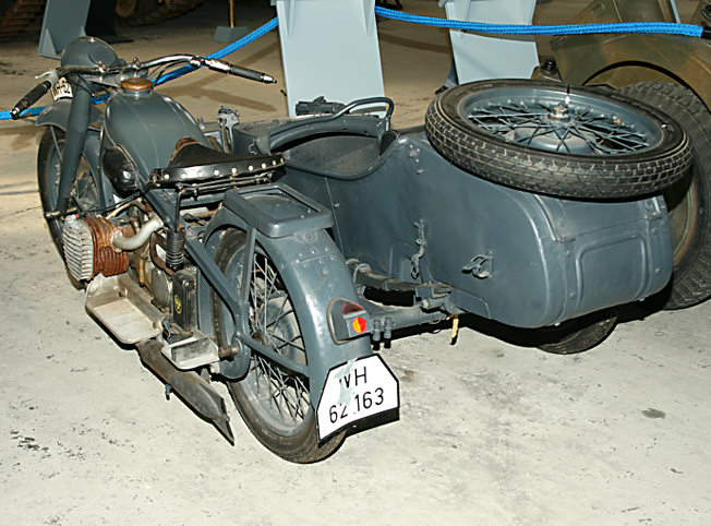 BMW R 12