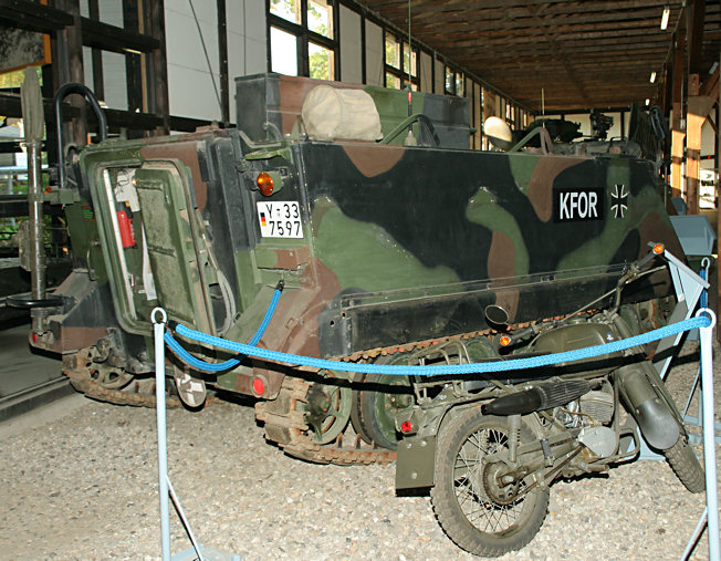 Führungsfunkpanzer M 113