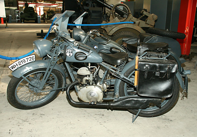 BMW R12