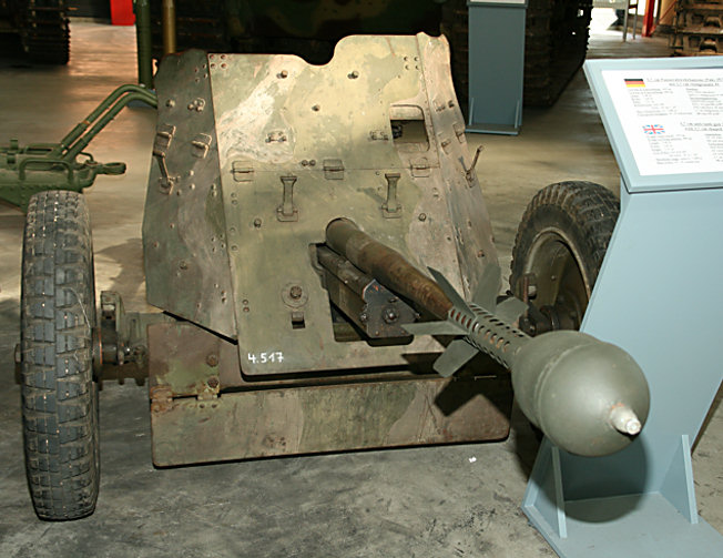3,7 cm Panzerabwehrkanone (Pak) 35/36 L/45 mit 3,7 cm Stielgranate 41