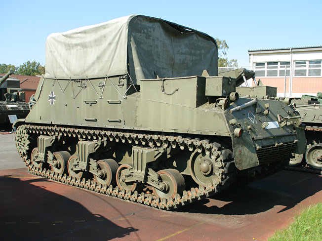 Panzerhaubitze M 7 B2