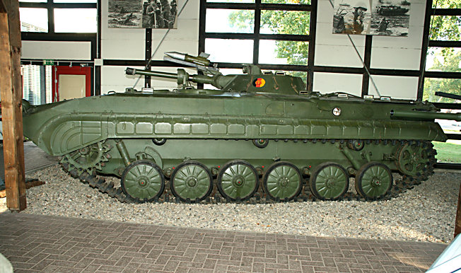 Schützenpanzer BMP-1 SP-2